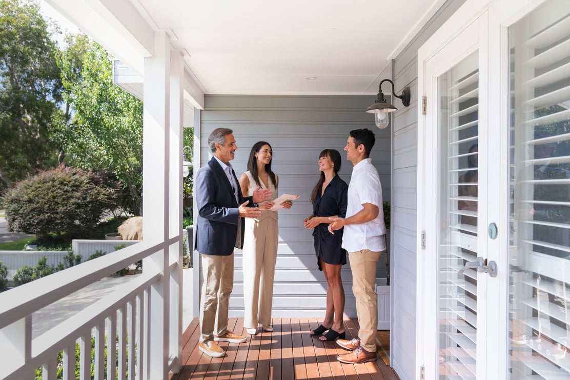 LJH007_Q1-LJ-BRAND-CAMPAIGN-001